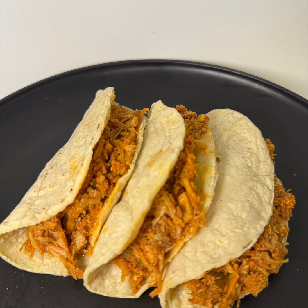 Tacos de deshebrada en maíz (3) - Lunch - Este artículo está disponible para entrega los días lunes y miércoles.