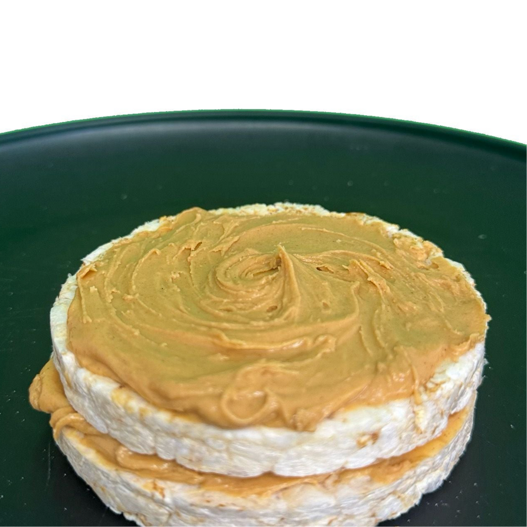Rice cake (2) con crema de cacahuate o almendras - Lunch - Este artículo solo está disponible para entrega los días martes, jueves y viernes.