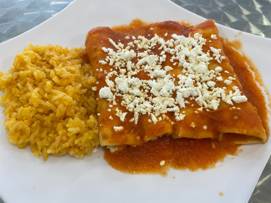 Entomatadas de pollo con arroz - Comida - Este artículo está disponible para entrega los días Lunes y Miércoles.